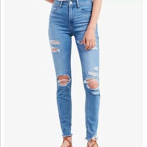 Levi’s 721 Hi Rise Super Skinny Distressed Jeans Size 25
